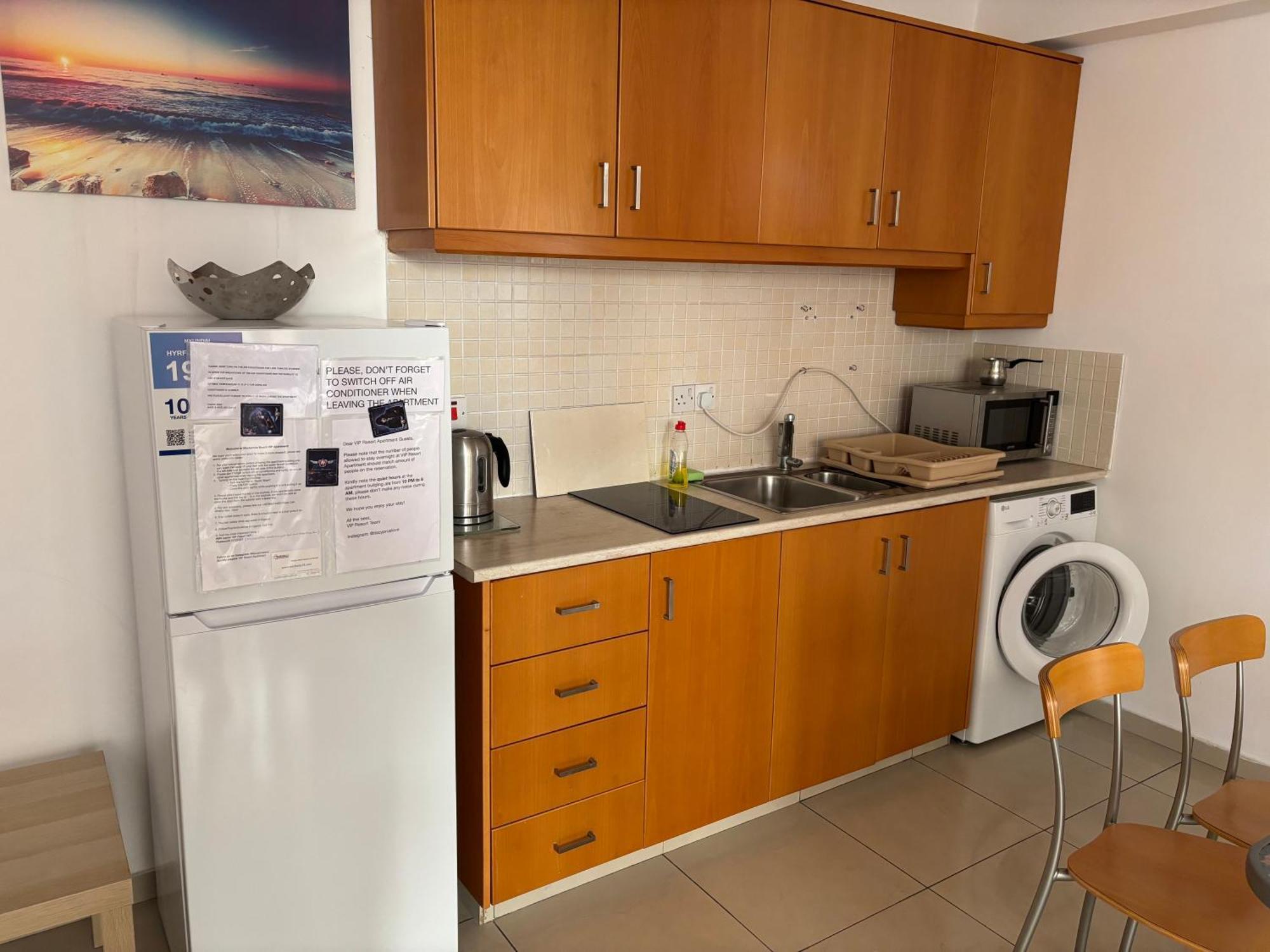 Vip Resort Apartment On Makenzie Beach ลาร์นาคา ภายนอก รูปภาพ