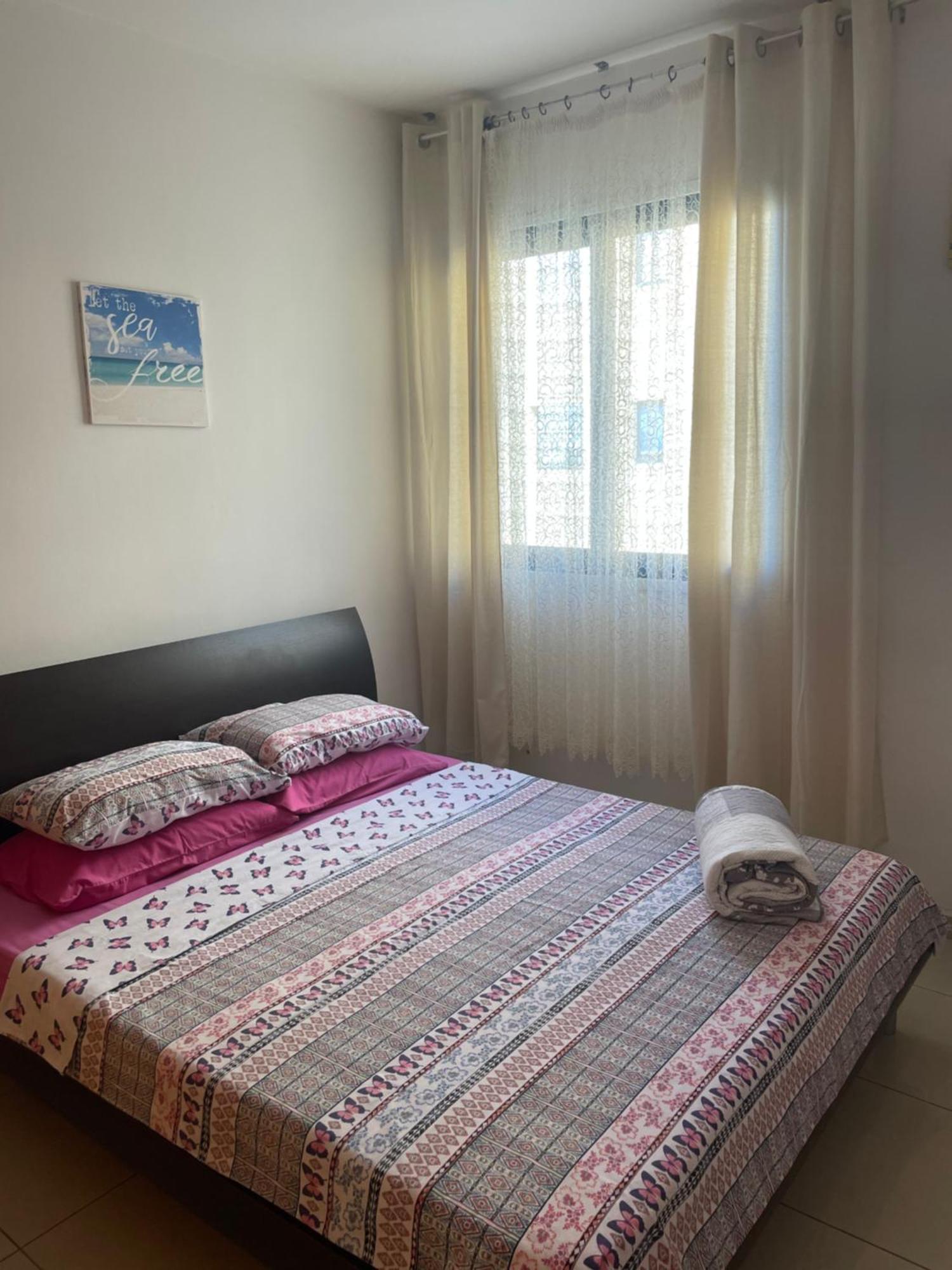 Vip Resort Apartment On Makenzie Beach ลาร์นาคา ภายนอก รูปภาพ
