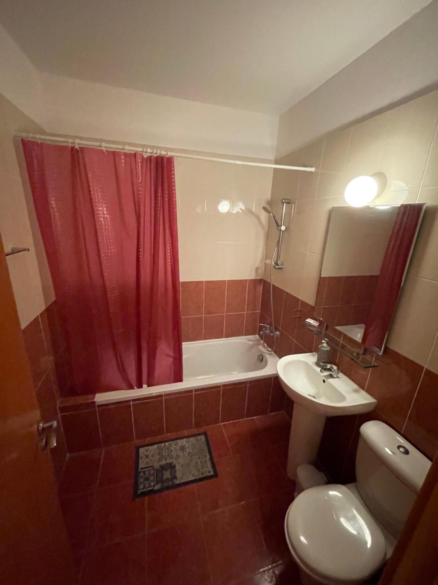 Vip Resort Apartment On Makenzie Beach ลาร์นาคา ภายนอก รูปภาพ